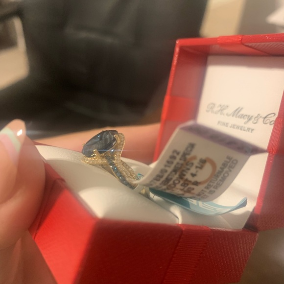 EFFY London Blue Topaz 4.5 Ct and 1/3 Ct Diamond Ring - Picture 4 of 5